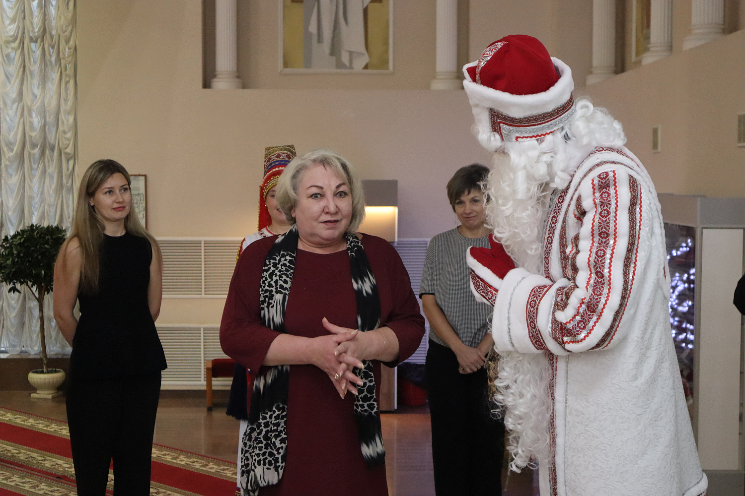 Состоялось награждение победителей конкурса новогодней этно-игрушки 