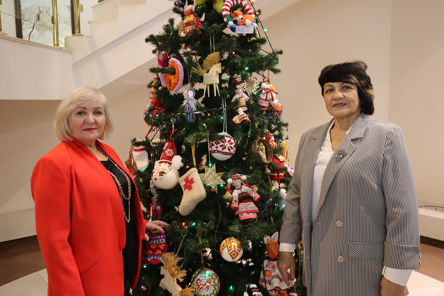 Состоялось награждение победителей конкурса новогодней этно-игрушки 