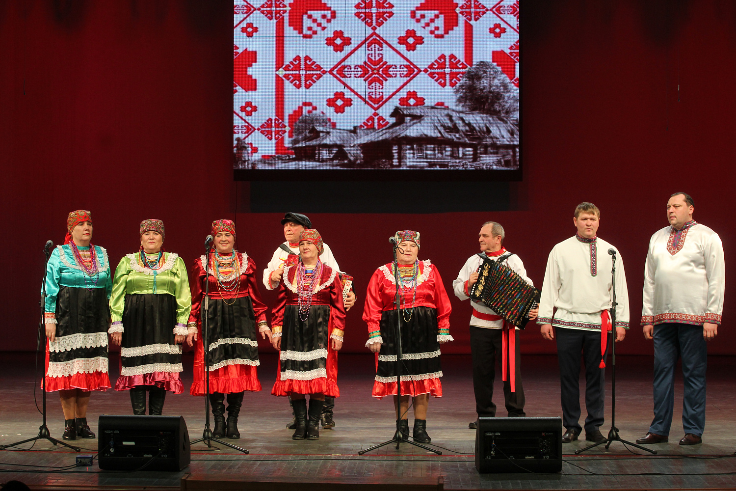 9 ноября эстафету «Шумбрат, Мордовия!» приняли Старошайговский и Большеберезниковский муниципальные районы